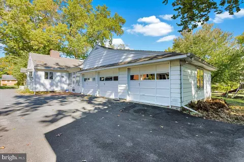 148 Owl Hill Rd, Lititz, PA 17543 photo 3