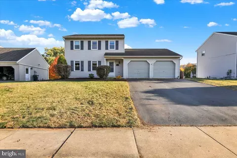 33 Terrace Ave, Stevens, PA 17578