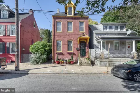 745 High St, Lancaster, PA 17603