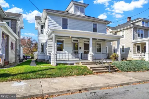 314 W Sunset Ave, Ephrata, PA 17522