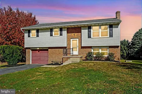 945 Driver Ave, Landisville, PA 17538