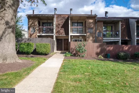 99 Lancaster Est, Mount Joy, PA 17552