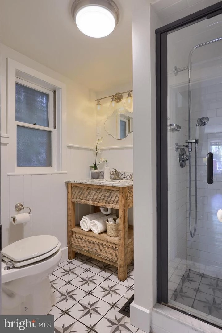 Bath - 18 S Locust St, Lititz, PA 17543 photo 1 of 6
