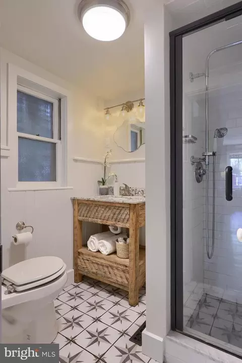 Bath - 18 S Locust St, Lititz, PA 17543 photo 1 of 6