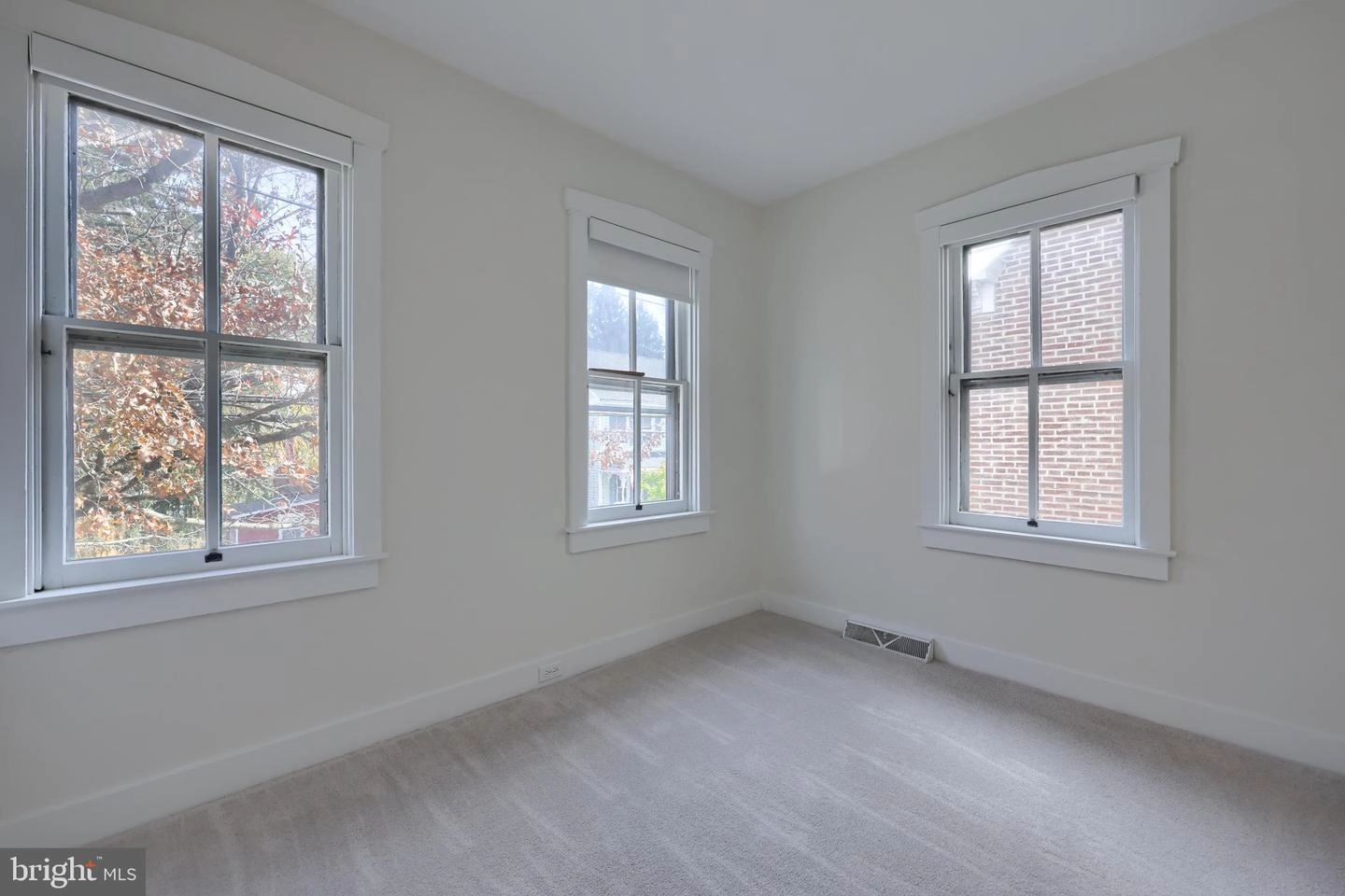 Bedroom - 18 S Locust St, Lititz, PA 17543 photo 1 of 4