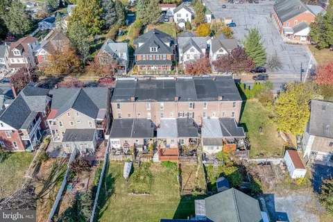 View/Area - 156 Front St, Lititz, PA 17543 photo 7 of 9
