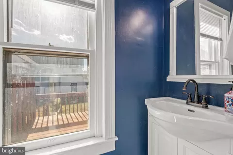 Entry Way - 156 Front St, Lititz, PA 17543 photo 3 of 3