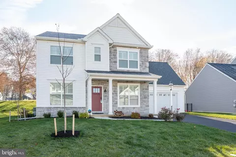 424 Royal Hunt Way #72, Lititz, PA 17543