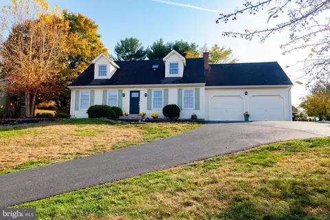 670 W Church Rd, Ephrata, PA 17522