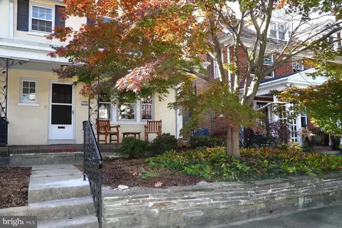 916 Virginia Ave, Lancaster, PA 17603