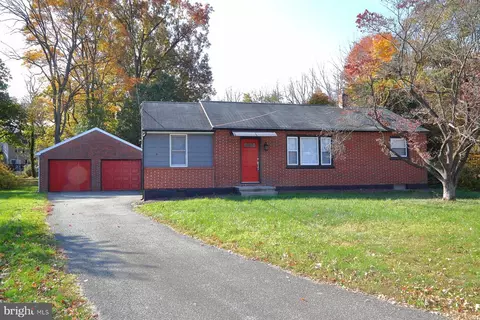 4 Abington Ct, Lancaster, PA 17603
