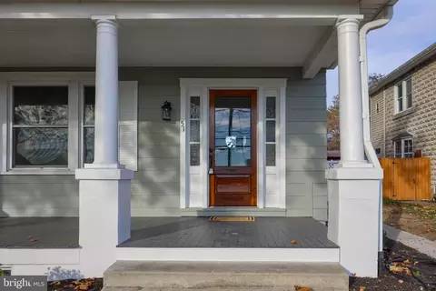 51 W Lincoln Ave, Lititz, PA 17543 photo 4