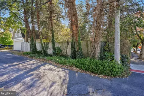 401 S Broad St, Lititz, PA 17543 photo 41