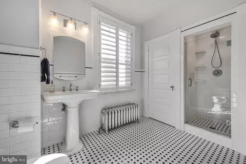 401 S Broad St, Lititz, PA 17543 photo 27