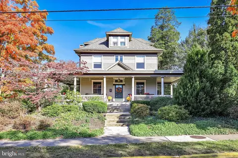 401 S Broad St, Lititz, PA 17543