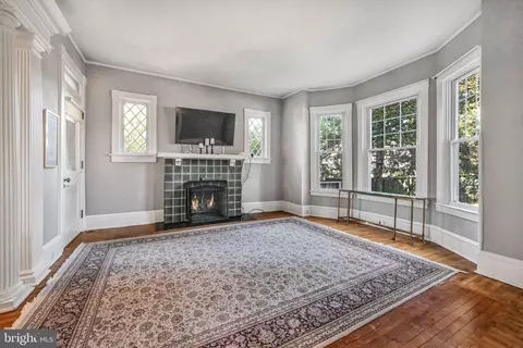 401 S Broad St, Lititz, PA 17543 photo 10
