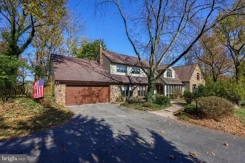 Exterior - 3 Whitcraft Dr, Lititz, PA 17543 photo 10 of 11