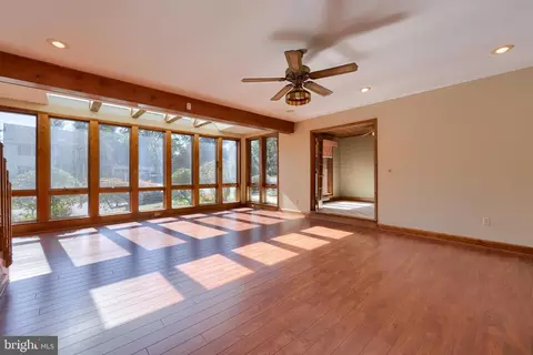 Living - 3 Whitcraft Dr, Lititz, PA 17543 photo 8 of 15