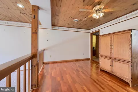 Entry Way - 3 Whitcraft Dr, Lititz, PA 17543 photo 2 of 4