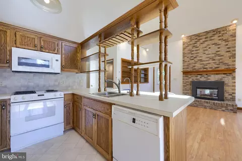 Kitchen - 3 Whitcraft Dr, Lititz, PA 17543 photo 1 of 6