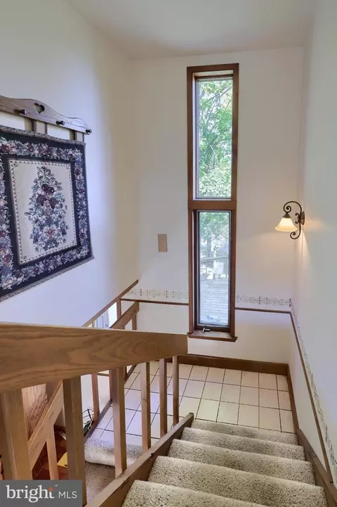 Entry Way - 3 Whitcraft Dr, Lititz, PA 17543 photo 4 of 4