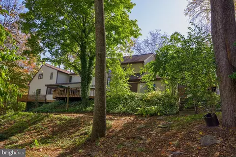Exterior - 3 Whitcraft Dr, Lititz, PA 17543 photo 5 of 11