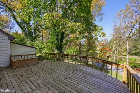 Exterior - 3 Whitcraft Dr, Lititz, PA 17543 photo 2 of 11