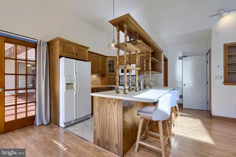 Kitchen - 3 Whitcraft Dr, Lititz, PA 17543 photo 2 of 6