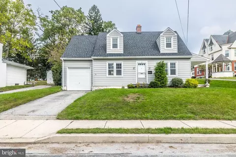 11 Broad St, Christiana, PA 17509
