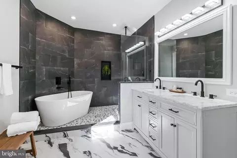 17 Ruby St, Lancaster, PA 17603