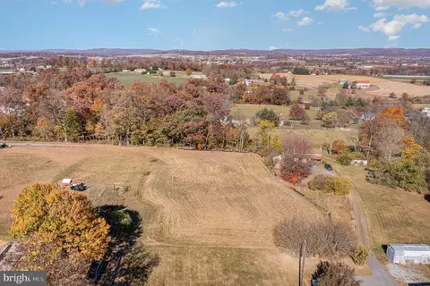 105 Carriage Way #3, East Earl, PA 17519