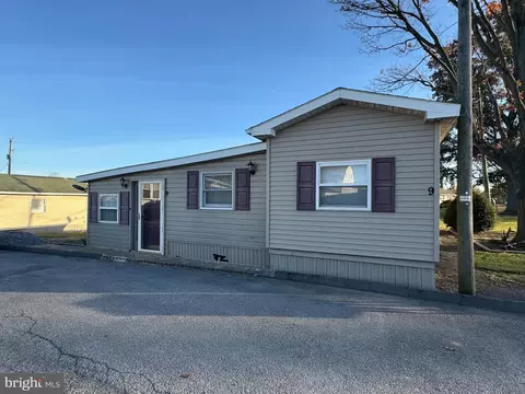 1963 Sheaffer Rd #9, Elizabethtown, PA 17022