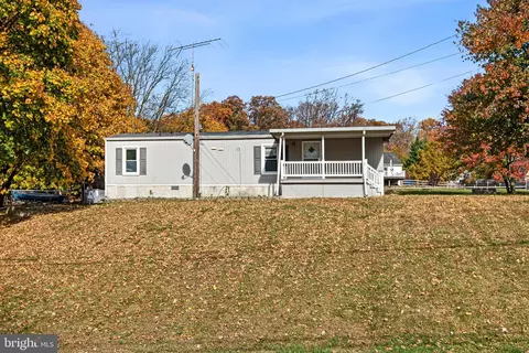 5415 Strasburg Rd, Gap, PA 17527