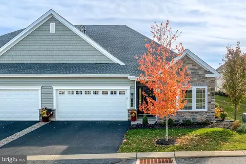 106 Republic Ter, East Petersburg, PA 17520