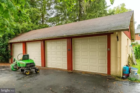 Exterior - 249 Landis Valley Rd, Lititz, PA 17543 photo 13 of 29