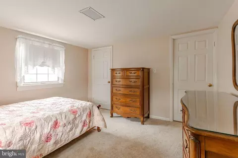 Bedroom - 249 Landis Valley Rd, Lititz, PA 17543 photo 8 of 11