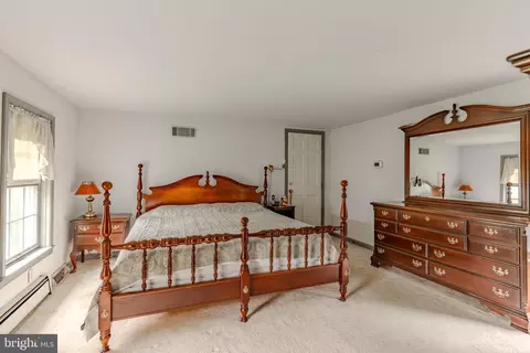 Bedroom - 249 Landis Valley Rd, Lititz, PA 17543 photo 3 of 11