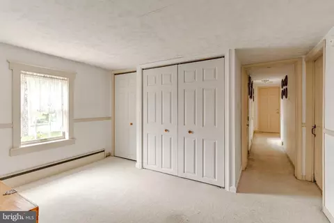 Entry Way - 249 Landis Valley Rd, Lititz, PA 17543 photo 9 of 10