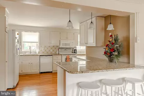 Kitchen - 249 Landis Valley Rd, Lititz, PA 17543 photo 1 of 4