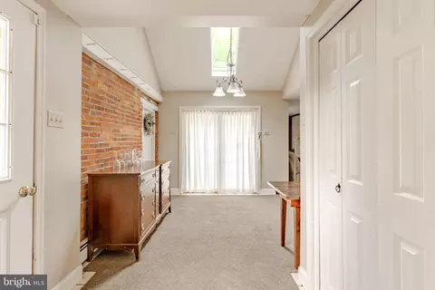 Entry Way - 249 Landis Valley Rd, Lititz, PA 17543 photo 4 of 10