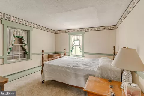 Bedroom - 249 Landis Valley Rd, Lititz, PA 17543 photo 4 of 11