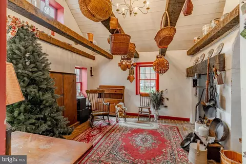 Entry Way - 249 Landis Valley Rd, Lititz, PA 17543 photo 5 of 10