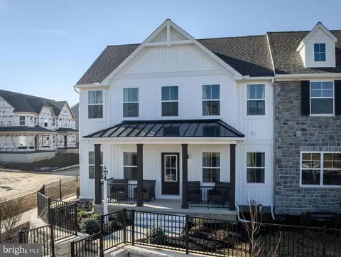 2213 Brentford St, Lancaster, PA 17601