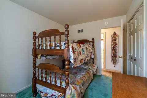 Bedroom - 313 Farm Del Cir, Lititz, PA 17543 photo 4 of 4