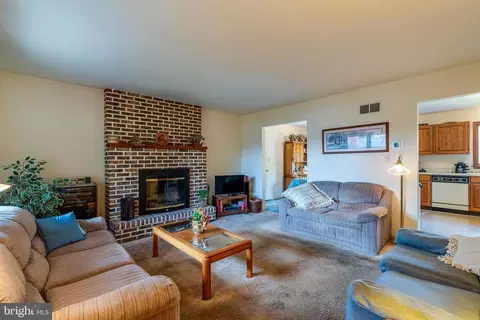 Other - 313 Farm Del Cir, Lititz, PA 17543 photo 2 of 9