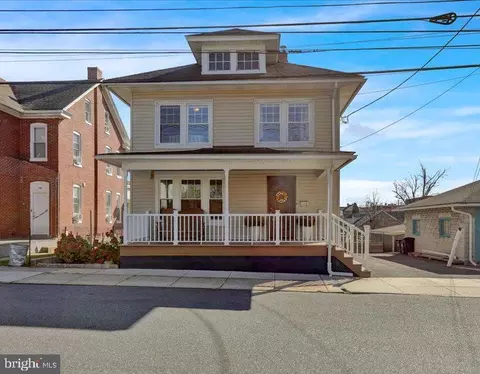 20 E Hummelstown St, Elizabethtown, PA 17022