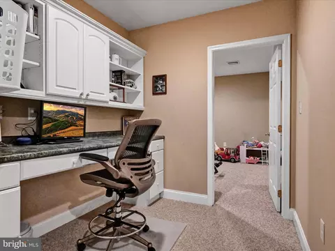 328 Squire Ln, Lititz, PA 17543 photo 37