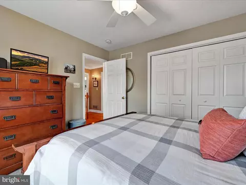 328 Squire Ln, Lititz, PA 17543 photo 33