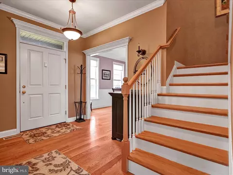 328 Squire Ln, Lititz, PA 17543 photo 4