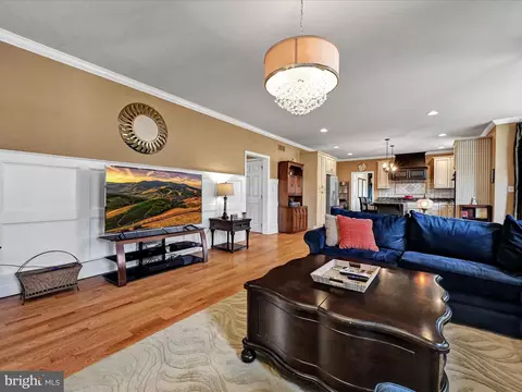 328 Squire Ln, Lititz, PA 17543 photo 8
